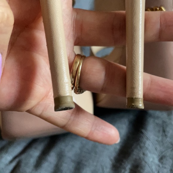 PRADA size 39. Leather. Made in Italy. Pictures tell it all - Picture 12 of 13